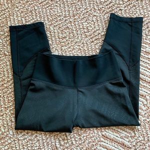 Adidas Climate Cropped Leggings in SMALL